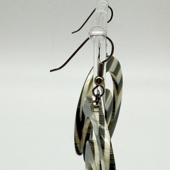 Vintage Swirl Resin Acrylic Spiral Dangle Earrings Statement Olive Off White - Picture 7 of 7